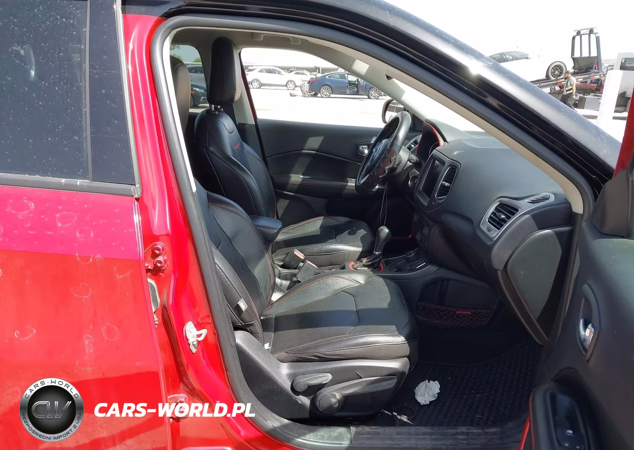 2020 Jeep Compass Trailhawk 4X4 VIN:3C4NJDDB2LT238879 - 5