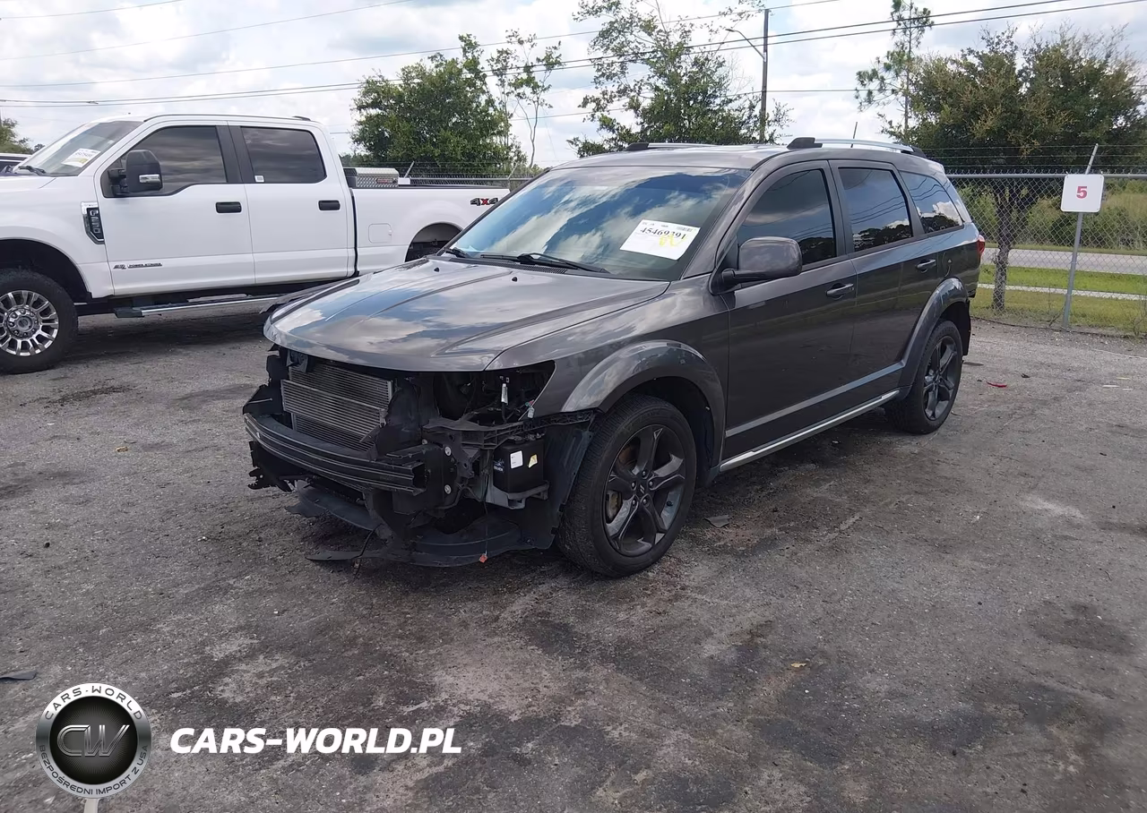 2018 Dodge Journey Crossroad VIN:3C4PDCGGXJT505233 - 2
