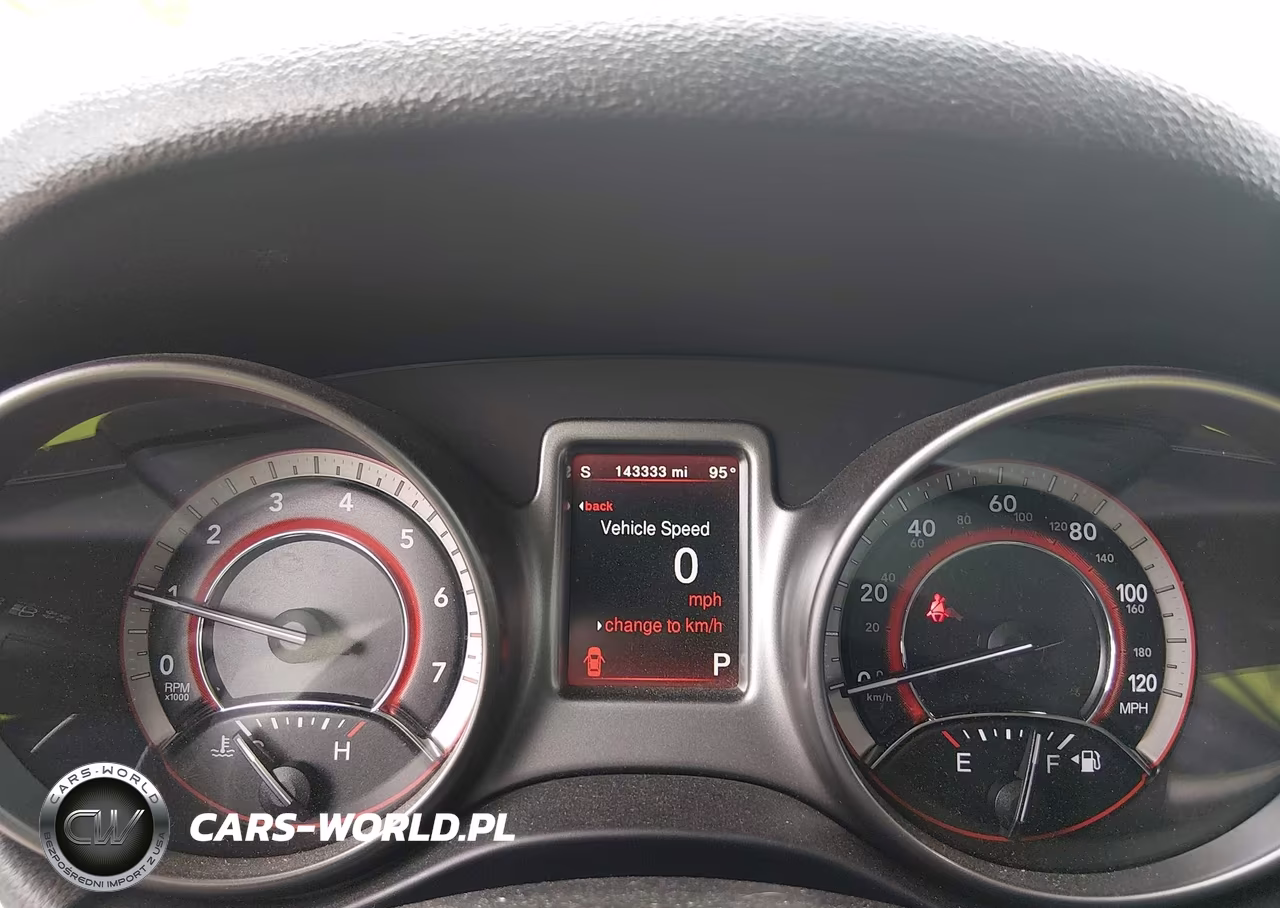 2018 Dodge Journey Crossroad VIN:3C4PDCGGXJT505233 - 7