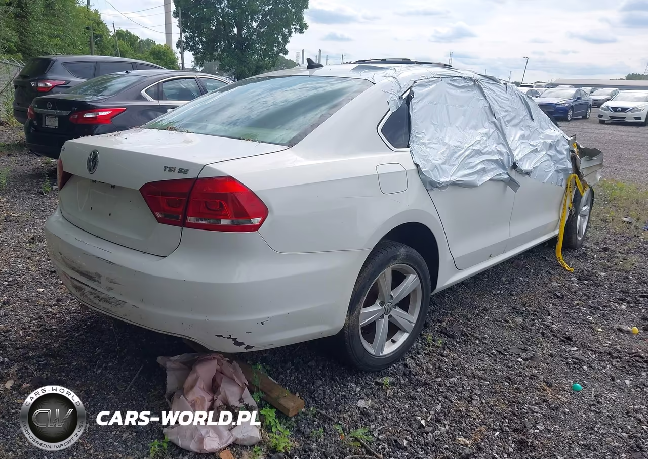 2015 Volkswagen Passat 1.8T Se VIN:1VWBT7A35FC008665 - 4