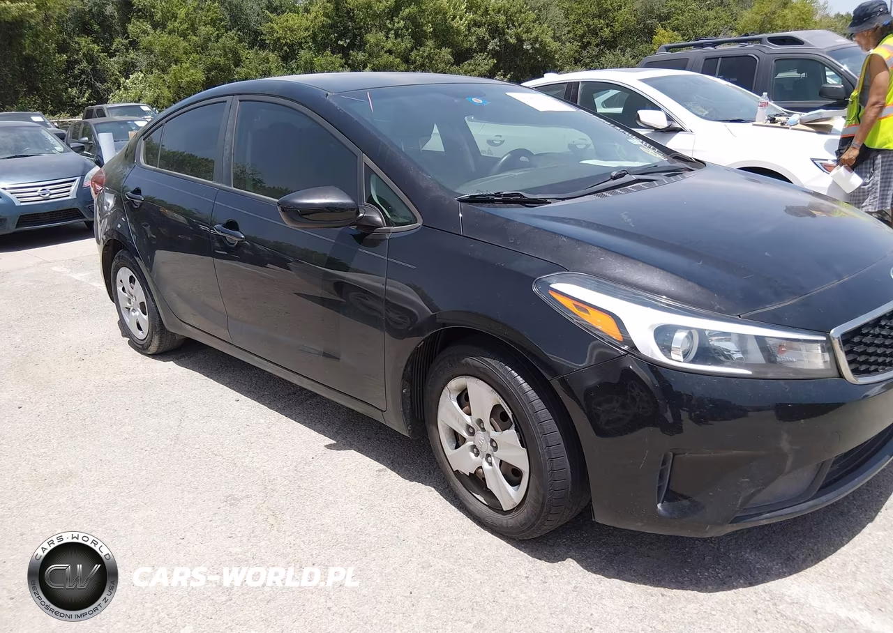 2017 Kia Forte Lx VIN:3KPFK4A72HE106962 - 13