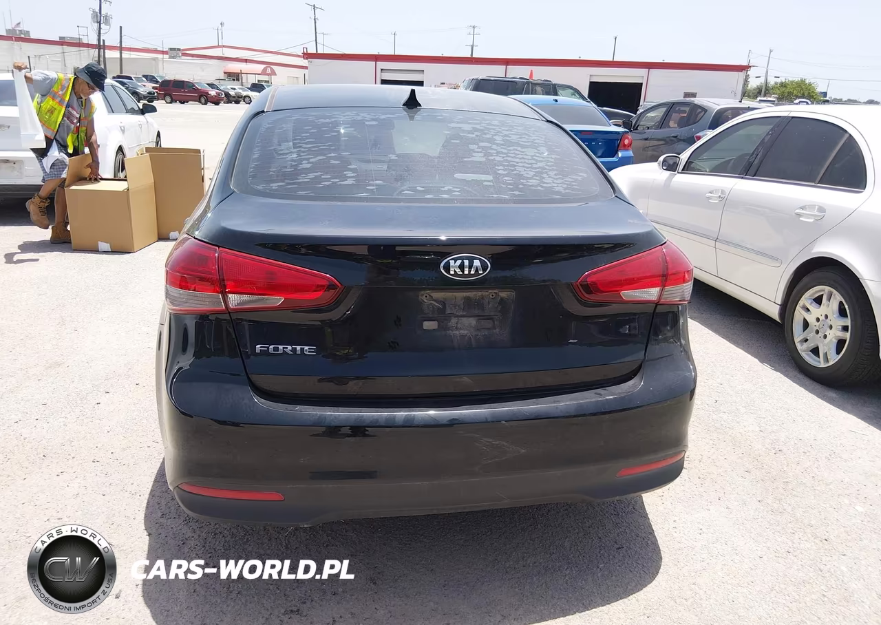 2017 Kia Forte Lx VIN:3KPFK4A72HE106962 - 16