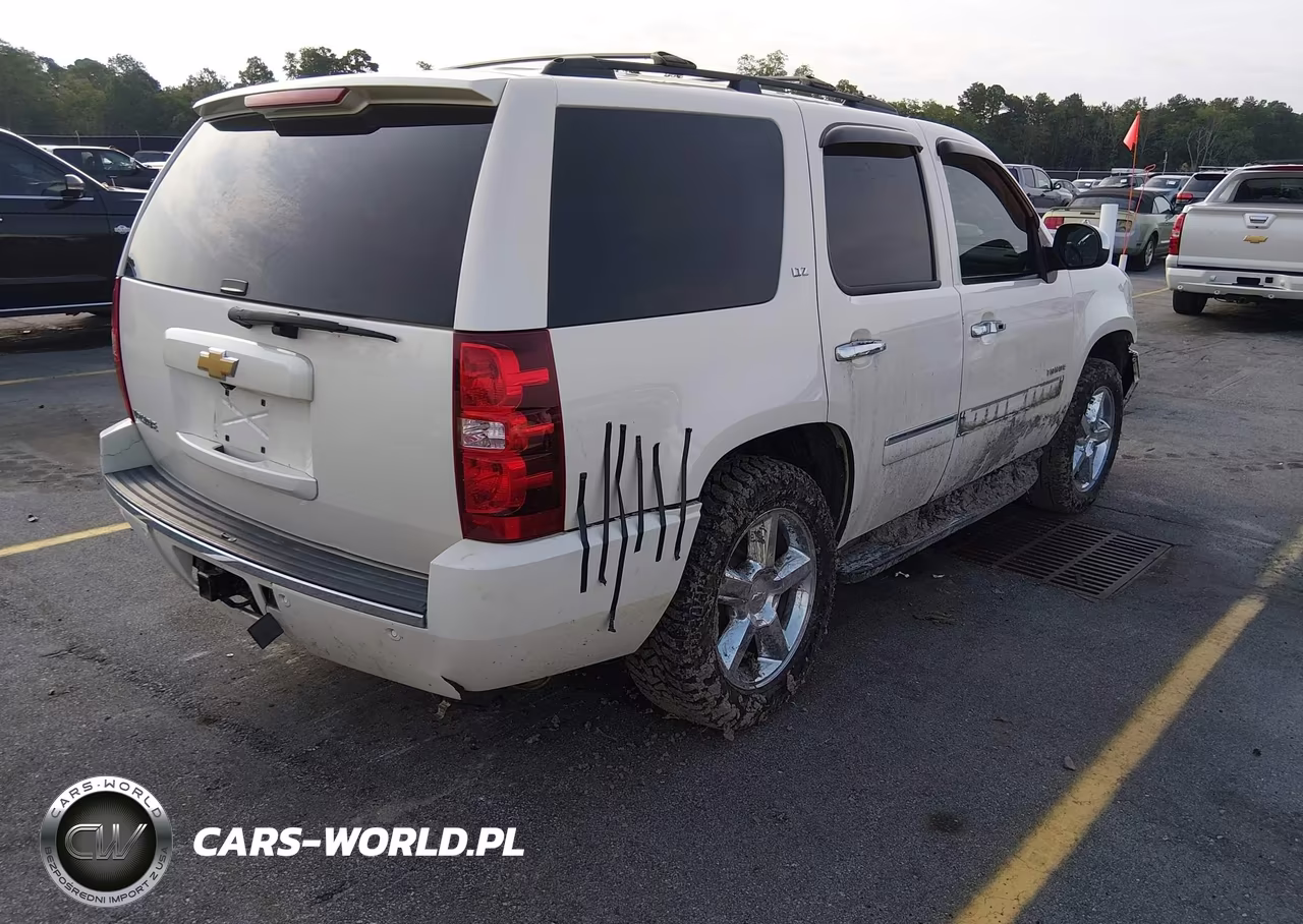 2013 Chevrolet Tahoe Ltz VIN:1GNSKCE04DR366128 - 4