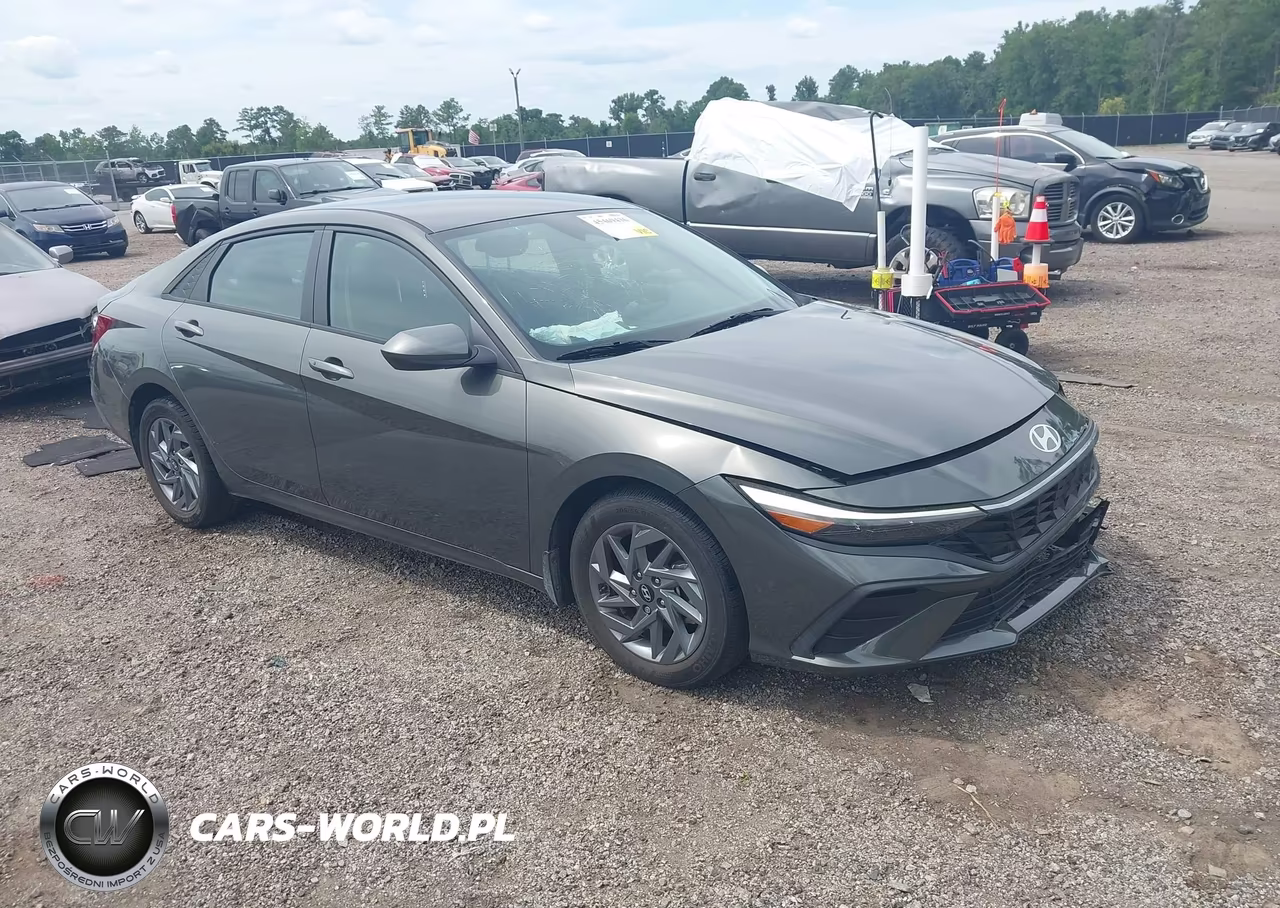 2024 Hyundai Elantra Sel – zdjęcie 1 z 16