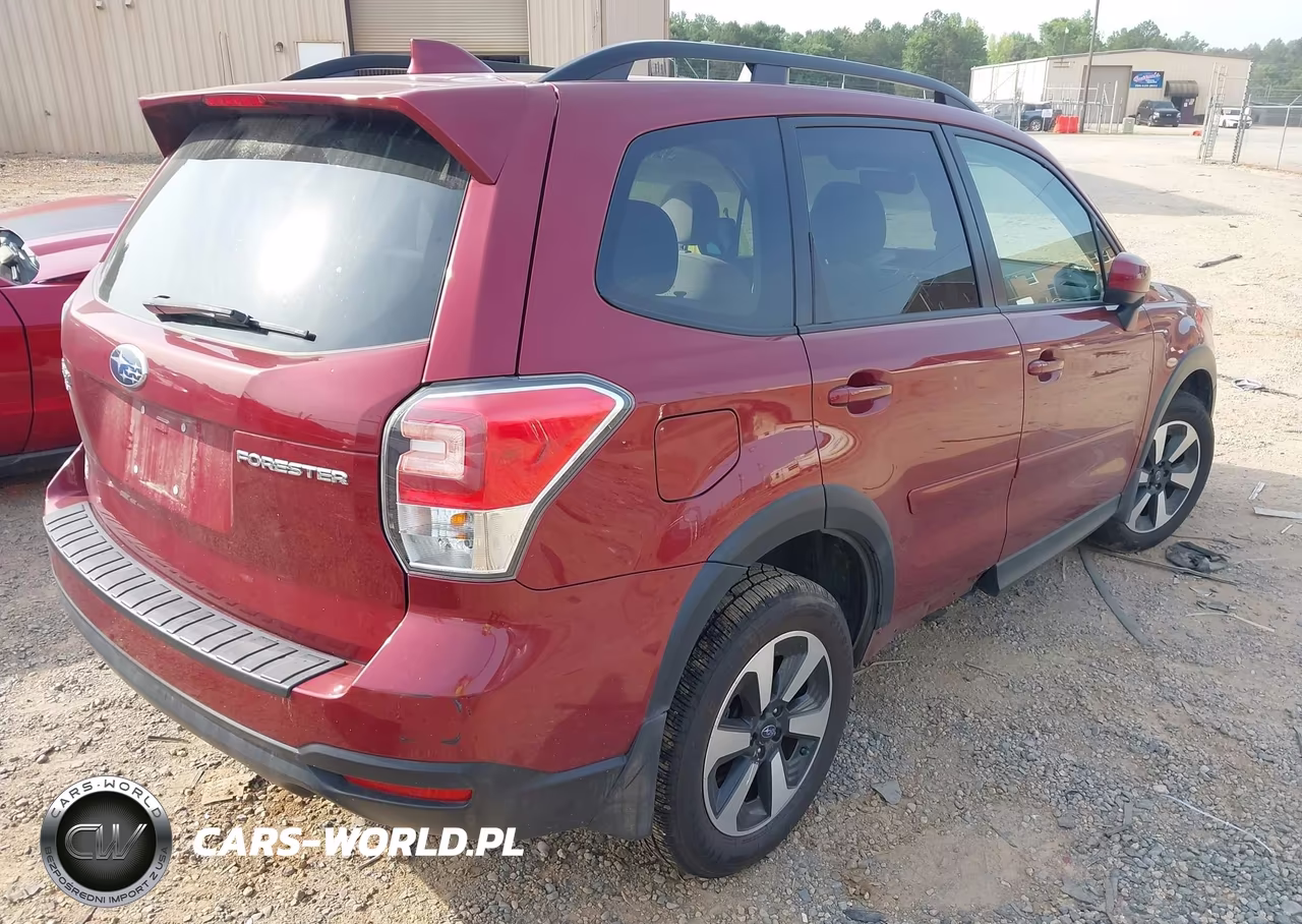 2018 Subaru Forester 2.5I Premium VIN:JF2SJAGC2JH509796 - 4