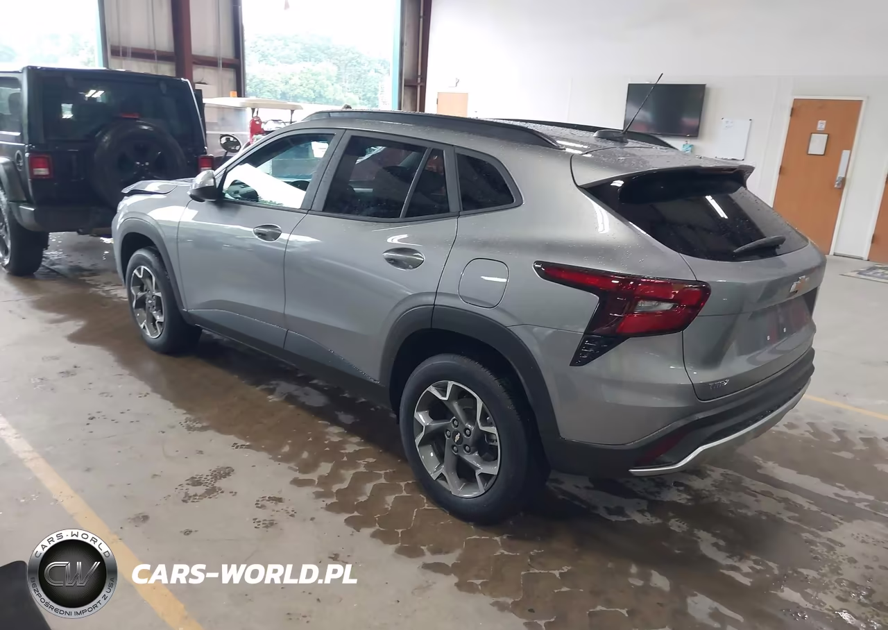 2025 Chevrolet Trax Fwd Lt VIN:KL77LHEP5SC235177 - 3