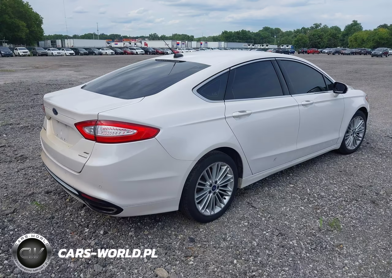 2016 Ford Fusion Se VIN:3FA6P0H91GR340833 - 4