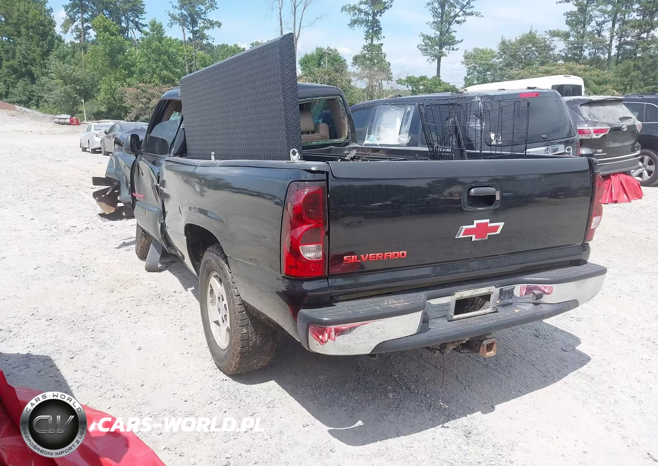 2003 Chevrolet Silverado 1500 Work Truck VIN:1GCEC14T43Z180669 - 3