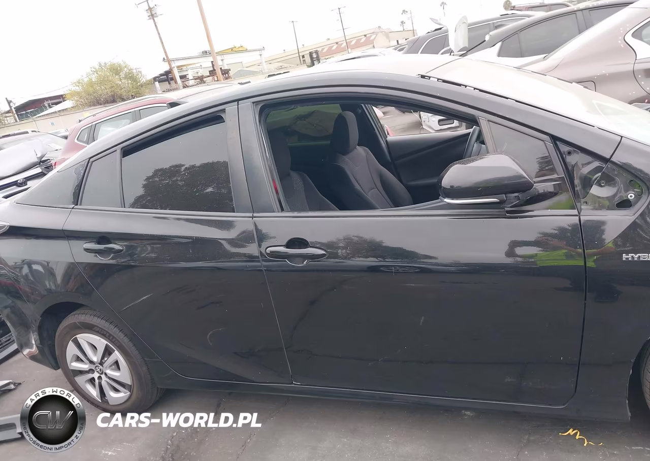 2018 Toyota Prius Two VIN:JTDKBRFU2J3590784 - 14