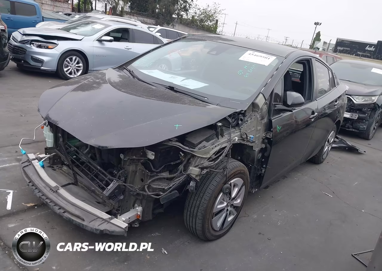2018 Toyota Prius Two VIN:JTDKBRFU2J3590784 - 2