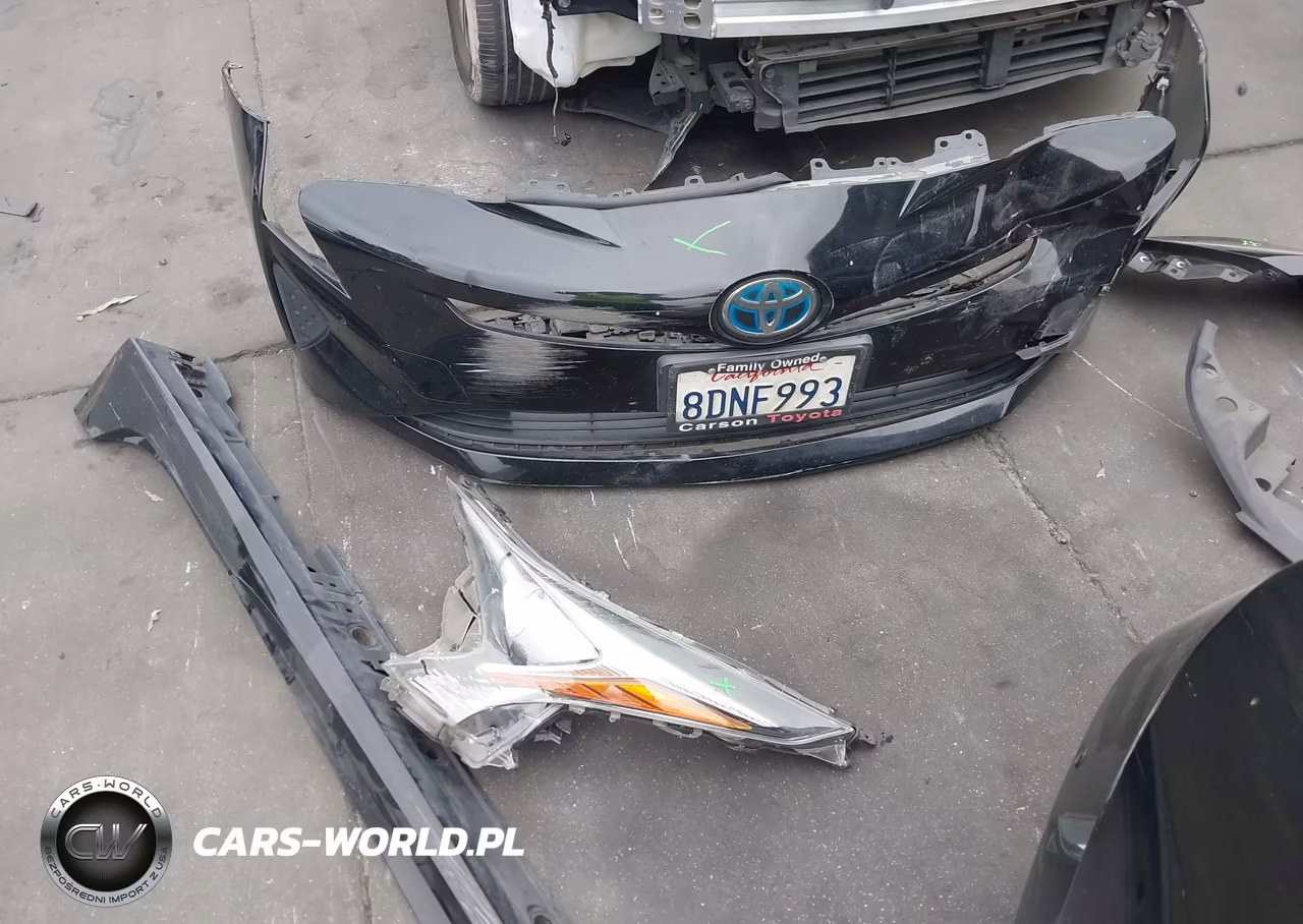 2018 Toyota Prius Two VIN:JTDKBRFU2J3590784 - 21