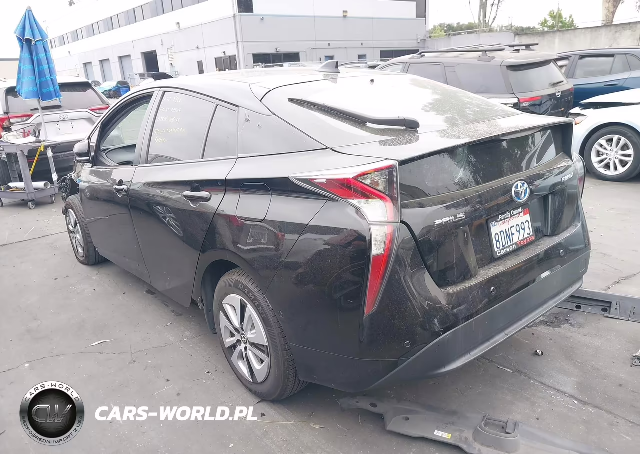 2018 Toyota Prius Two VIN:JTDKBRFU2J3590784 - 3