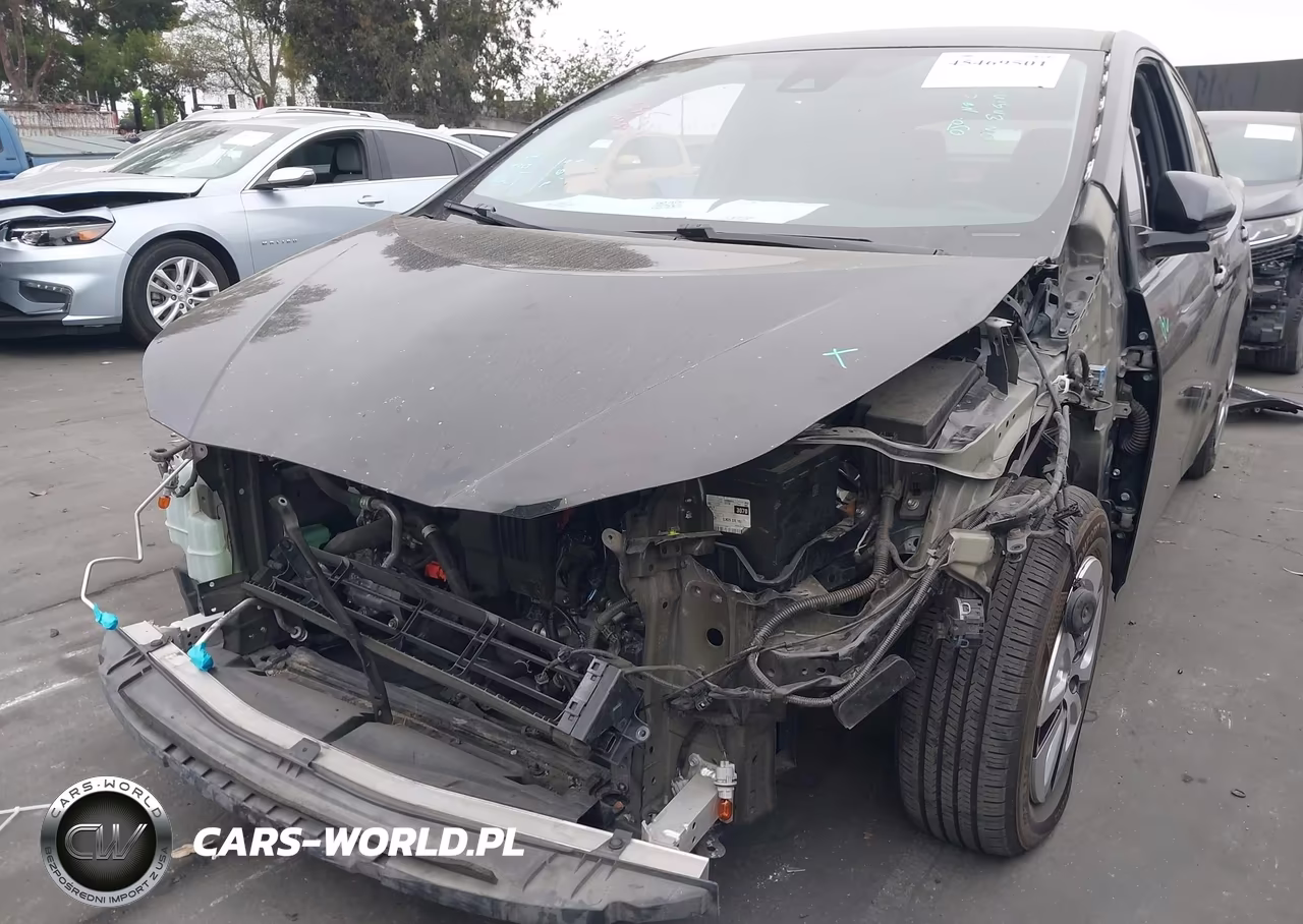 2018 Toyota Prius Two VIN:JTDKBRFU2J3590784 - 6