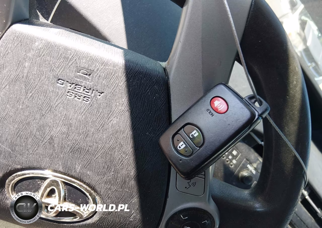 2011 Toyota Prius Three VIN:JTDKN3DUXB0249501 - 11
