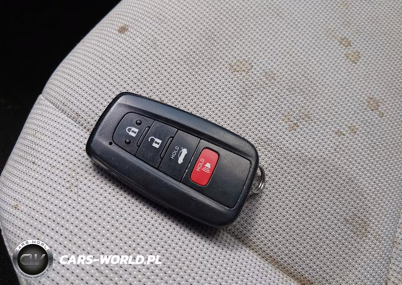 2020 Toyota Corolla Hybrid Le VIN:JTDEBRBEXLJ014709 - 11