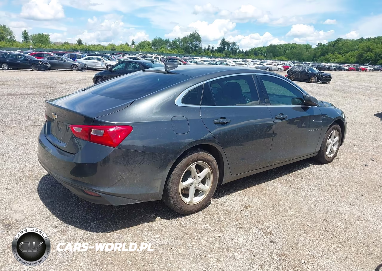 2017 Chevrolet Malibu Ls VIN:1G1ZB5ST0HF180152 - 4