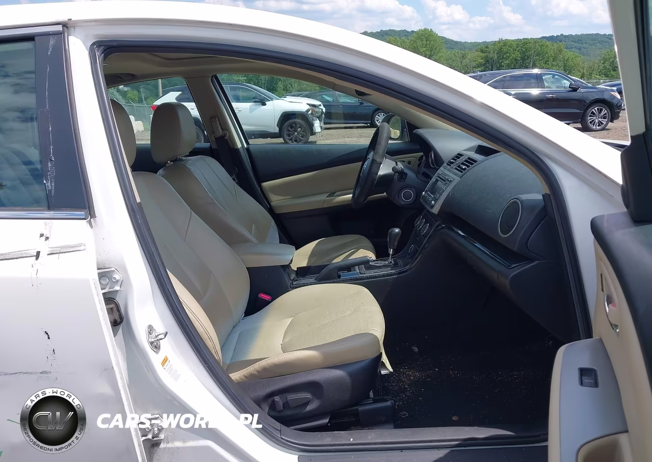 2010 Mazda Mazda6 I Grand Touring VIN:1YVHZ8CH1A5M25489 - 5