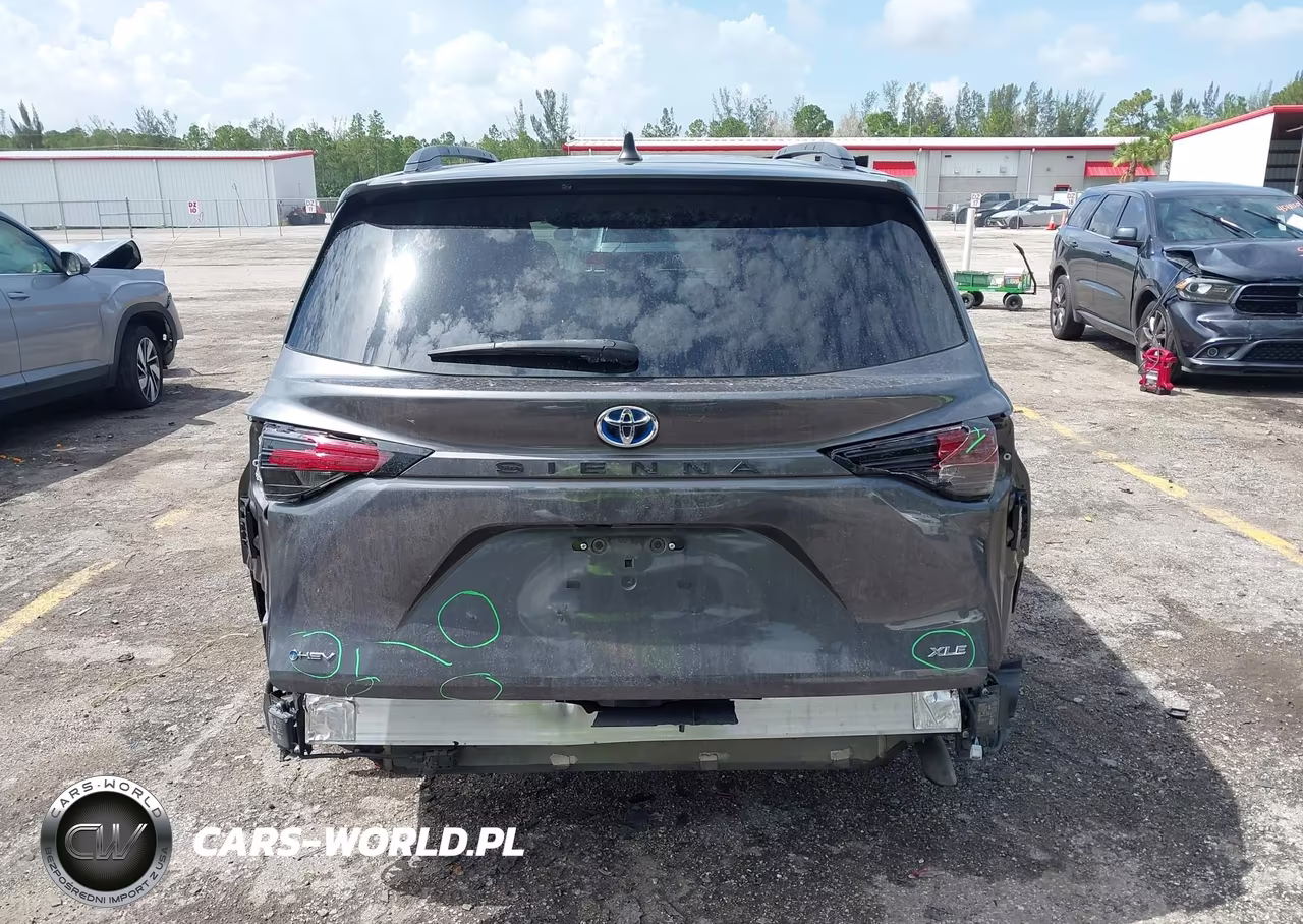 2025 Toyota Sienna Xle VIN:5TDJRKEC0SS254395 - 16