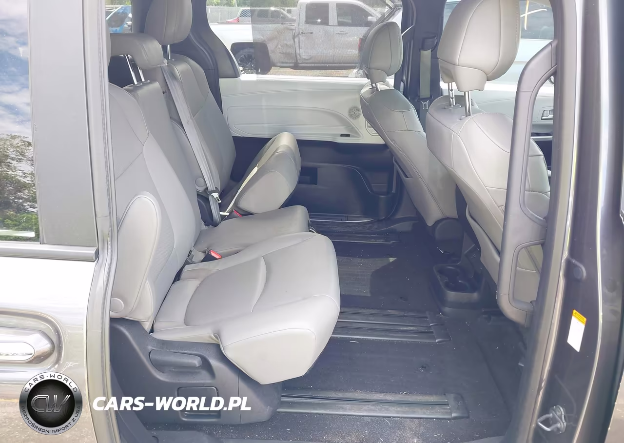 2025 Toyota Sienna Xle VIN:5TDJRKEC0SS254395 - 8