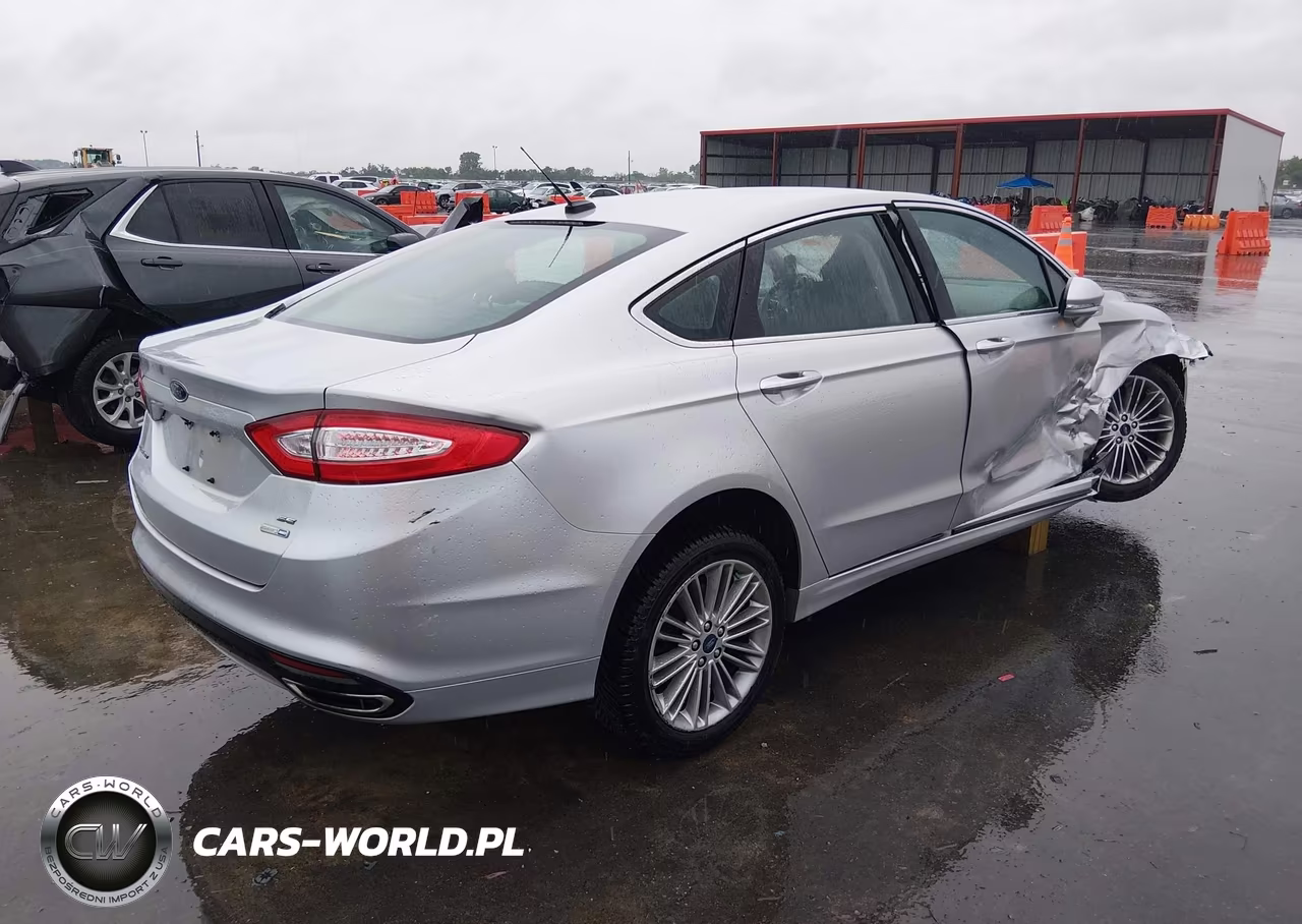 2015 Ford Fusion Se VIN:3FA6P0T98FR204818 - 4