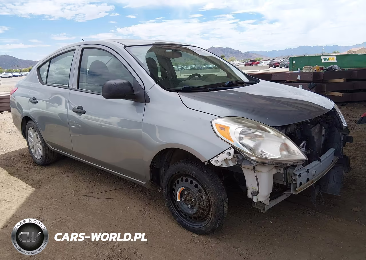 2014 Nissan Versa S