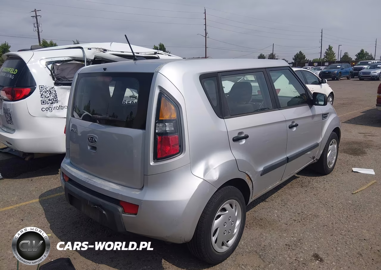 2011 Kia Soul VIN:KNDJT2A18B7714693 - 4