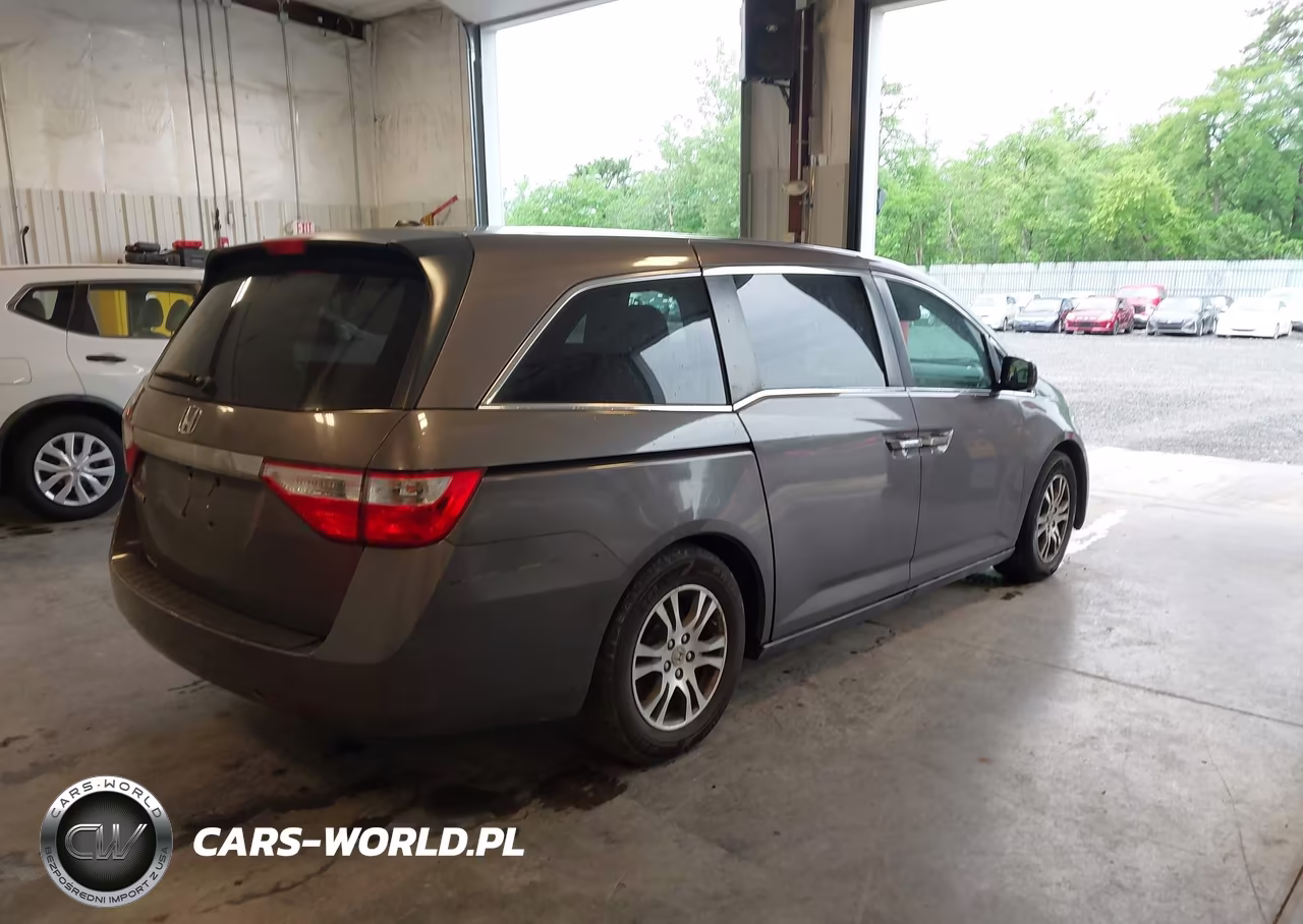 2011 Honda Odyssey Ex-L VIN:5FNRL5H68BB039749 - 4