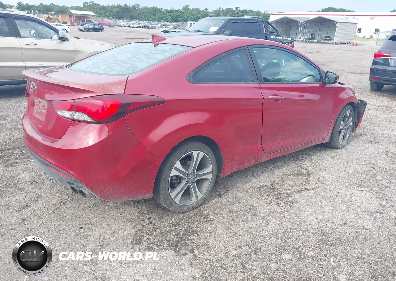 2014 Hyundai Elantra VIN:KMHDH6AH2EU028895 - 4