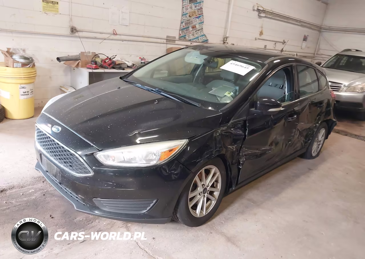 2015 Ford Focus Se VIN:1FADP3K26FL375109 - 2