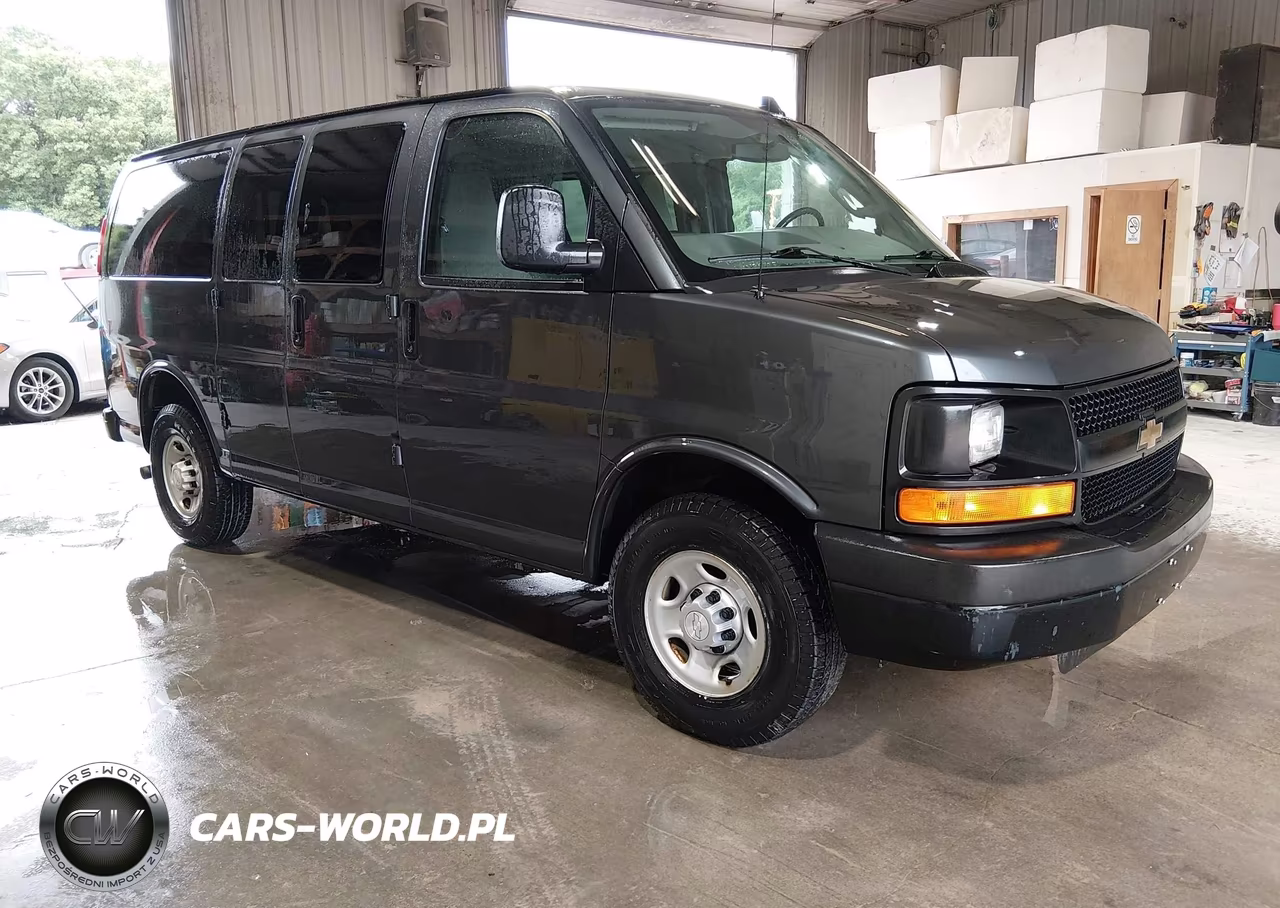 2016 Chevrolet Express 2500 Ls – zdjęcie 1 z 18