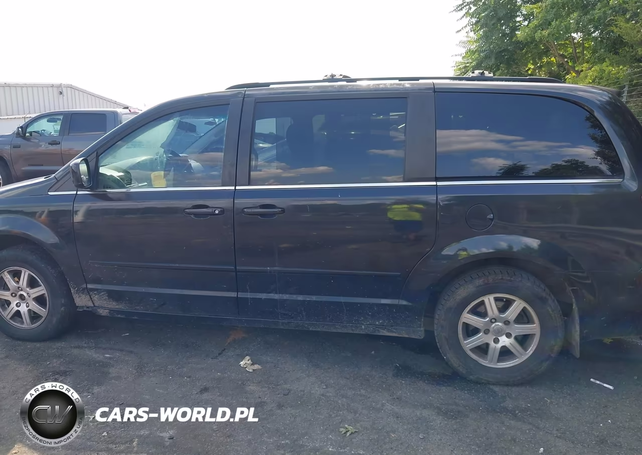 2008 Chrysler Town & Country Touring VIN:2A8HR54PX8R103627 - 14