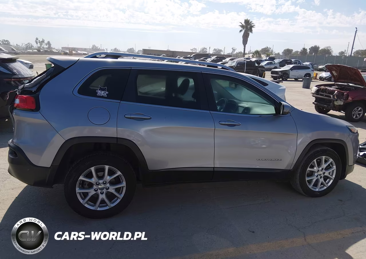 2014 Jeep Cherokee Latitude VIN:1C4PJLCBXEW127045 - 13