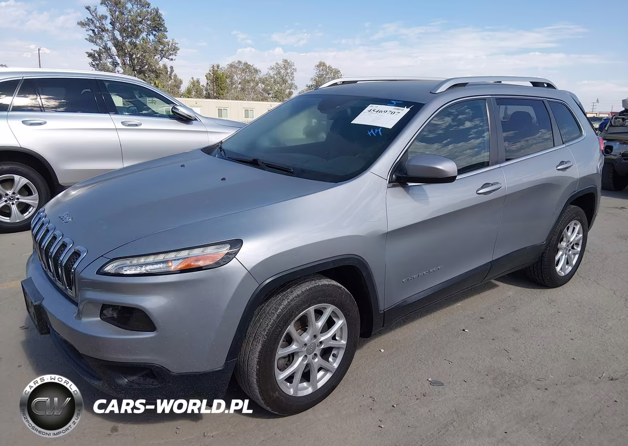2014 Jeep Cherokee Latitude VIN:1C4PJLCBXEW127045 - 2