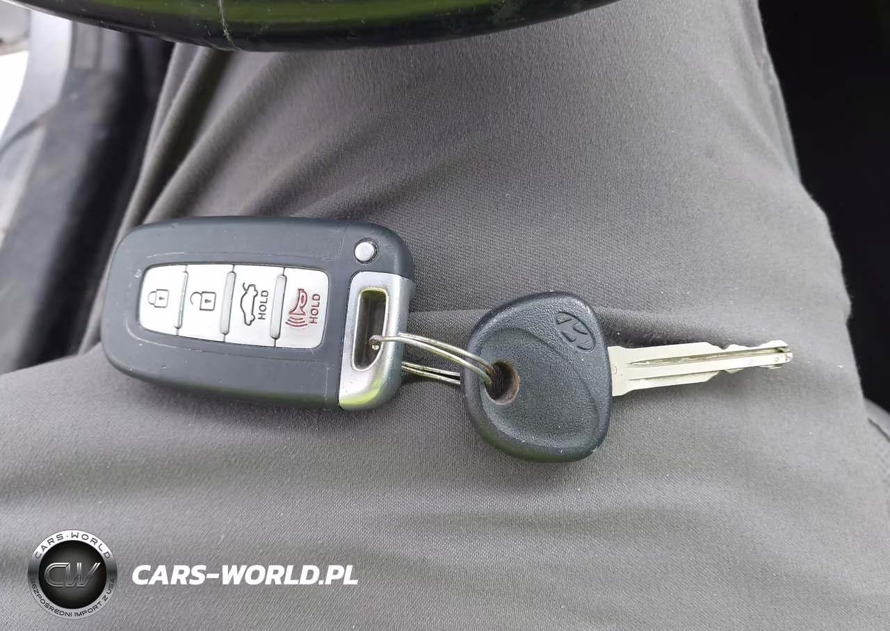2015 Hyundai Sonata Hybrid Limited VIN:KMHEC4A45FA119067 - 11