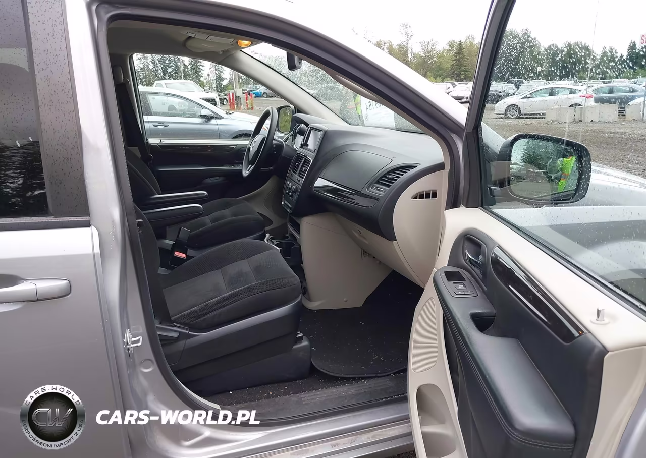 2018 Dodge Grand Caravan Se VIN:2C4RDGBG9JR318611 - 5