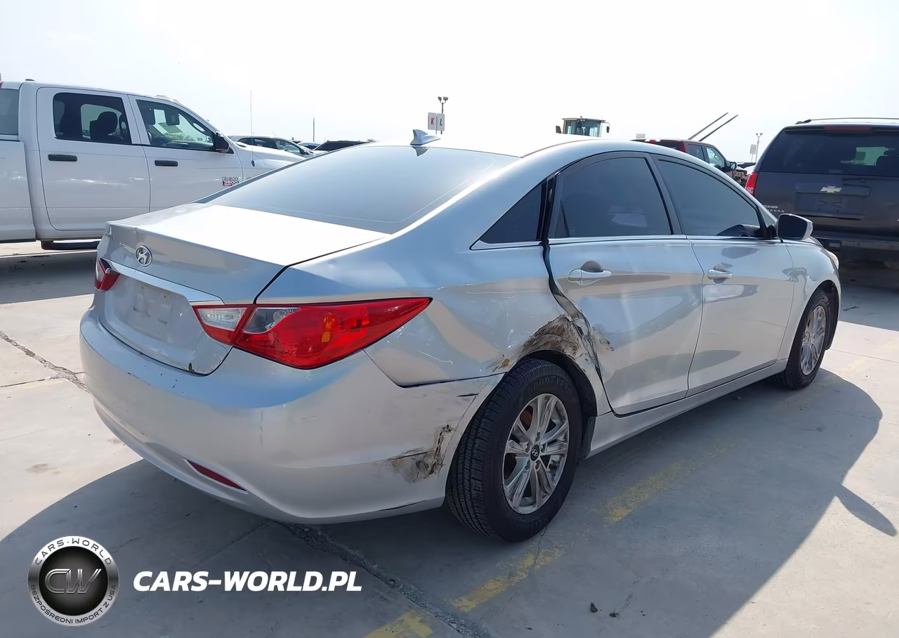 2013 Hyundai Sonata Gls VIN:5NPEB4AC8DH617378 - 4