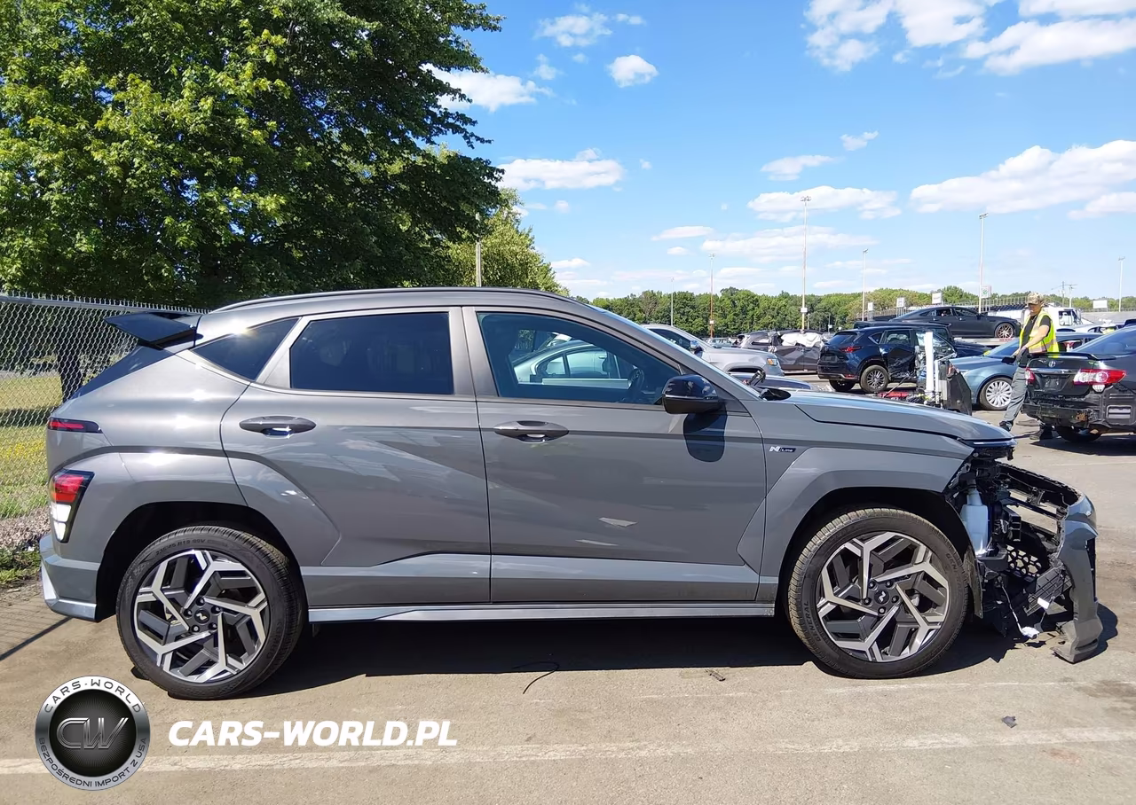 2025 Hyundai Kona N Line S VIN:KM8HBCA38SU192122 - 13