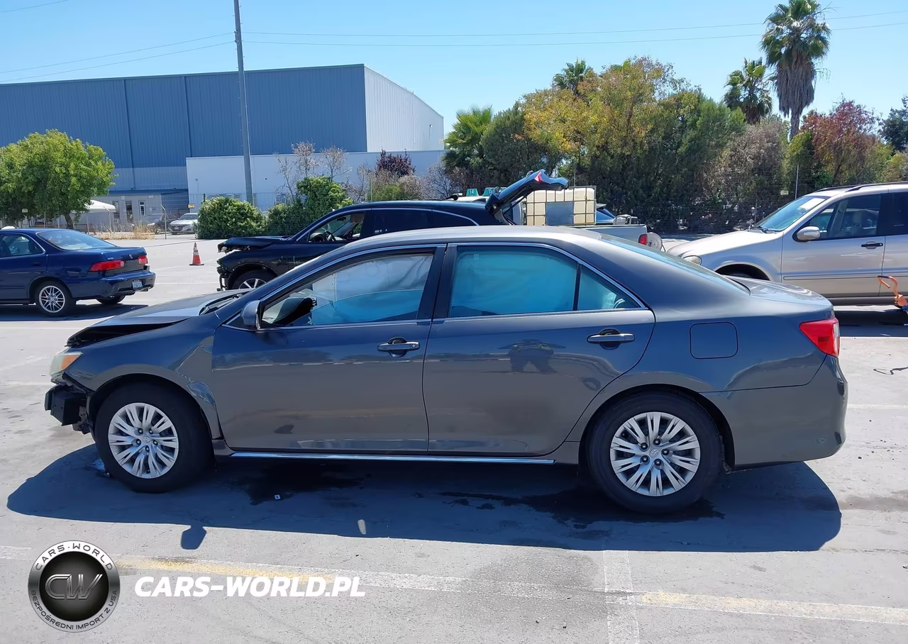 2014 Toyota Camry Le VIN:4T1BF1FK5EU401268 - 15