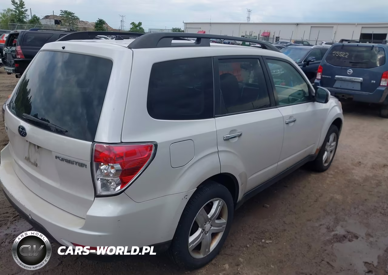 2010 Subaru Forester 2.5X Premium VIN:JF2SH6CC3AH794314 - 4
