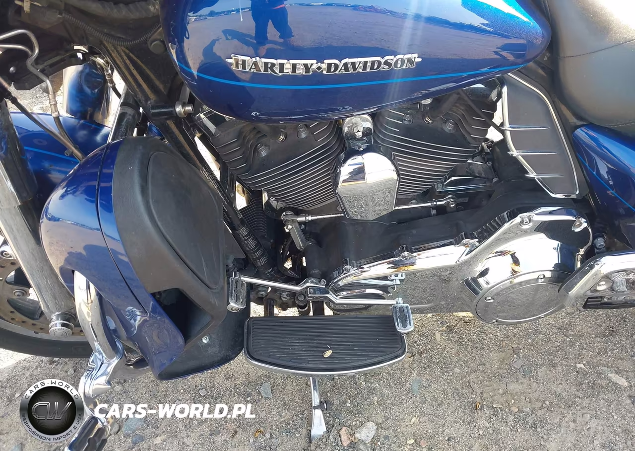2015 Harley-Davidson Flhtk Ultra Limited VIN:1HD1KEL18FB612782 - 9