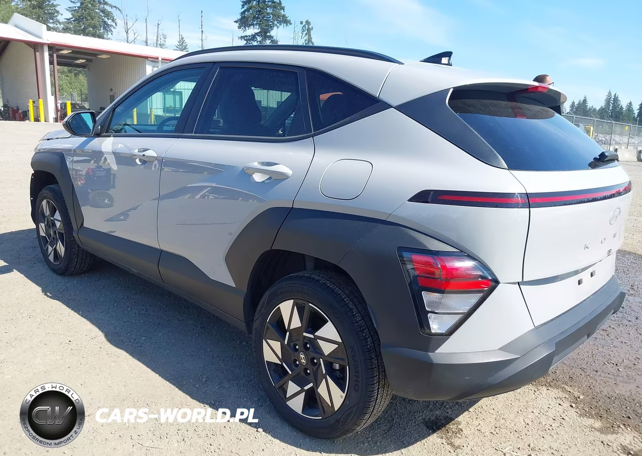 2025 Hyundai Kona Sel VIN:KM8HBCABXSU317130 - 3