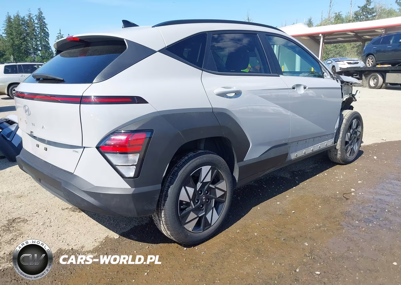2025 Hyundai Kona Sel VIN:KM8HBCABXSU317130 - 4