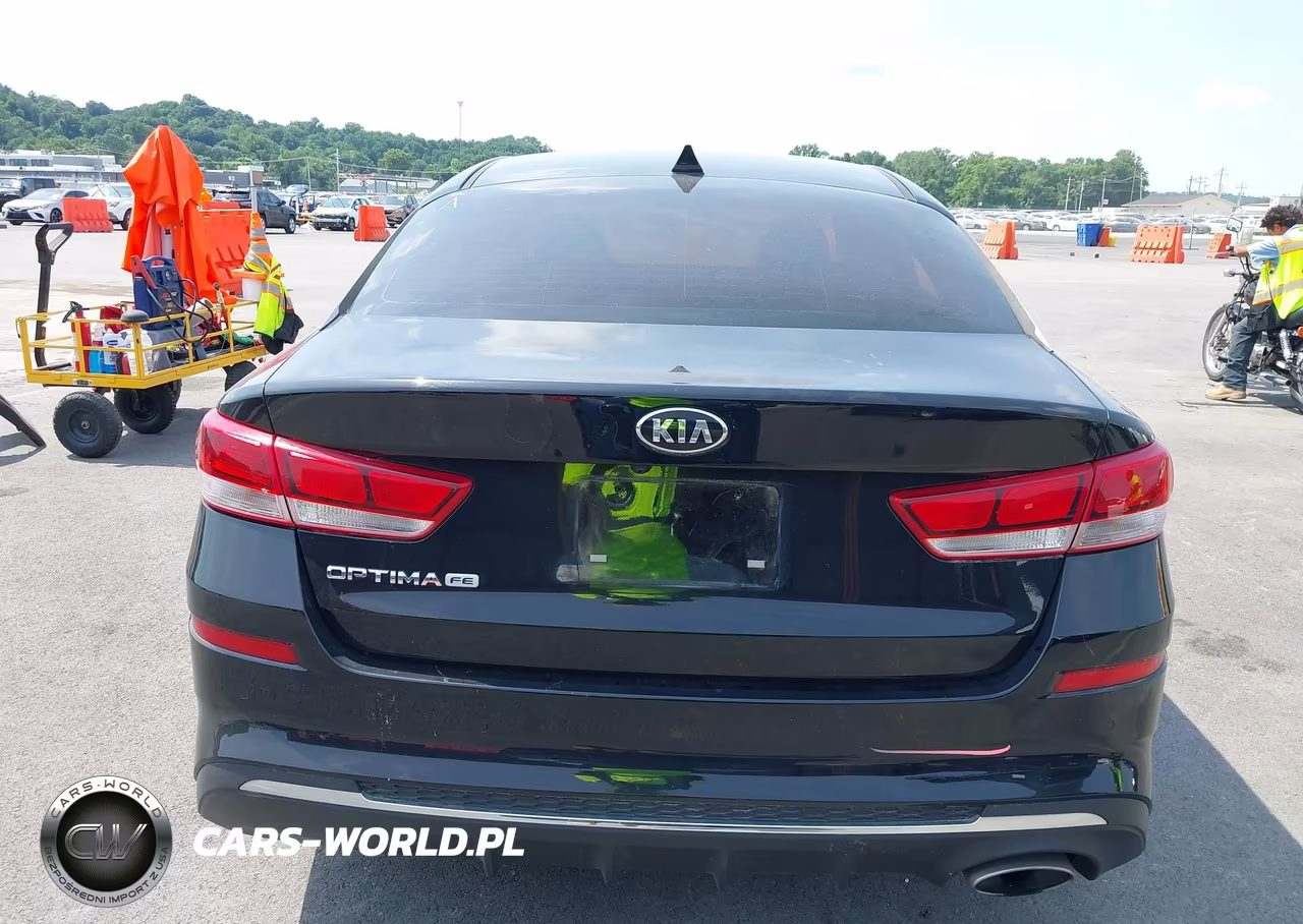 2020 Kia Optima Lx VIN:5XXGT4L32LG381906 - 17