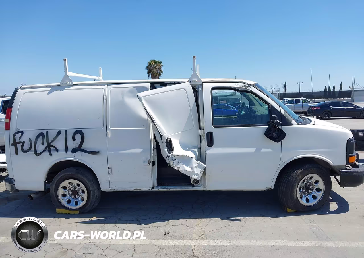 2004 Chevrolet Express VIN:1GCFG15T041126521 - 12