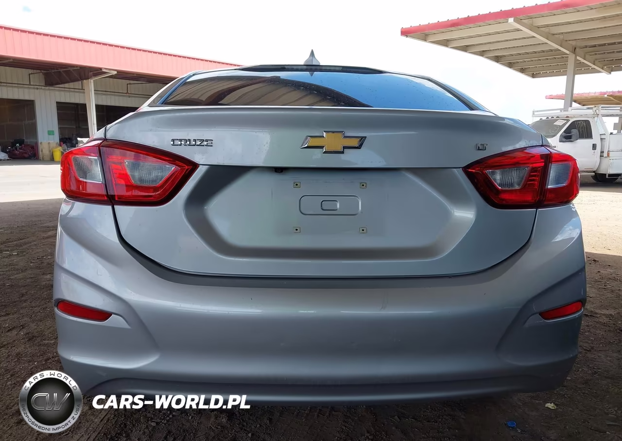 2019 Chevrolet Cruze Lt VIN:1G1BE5SM4K7115632 - 16