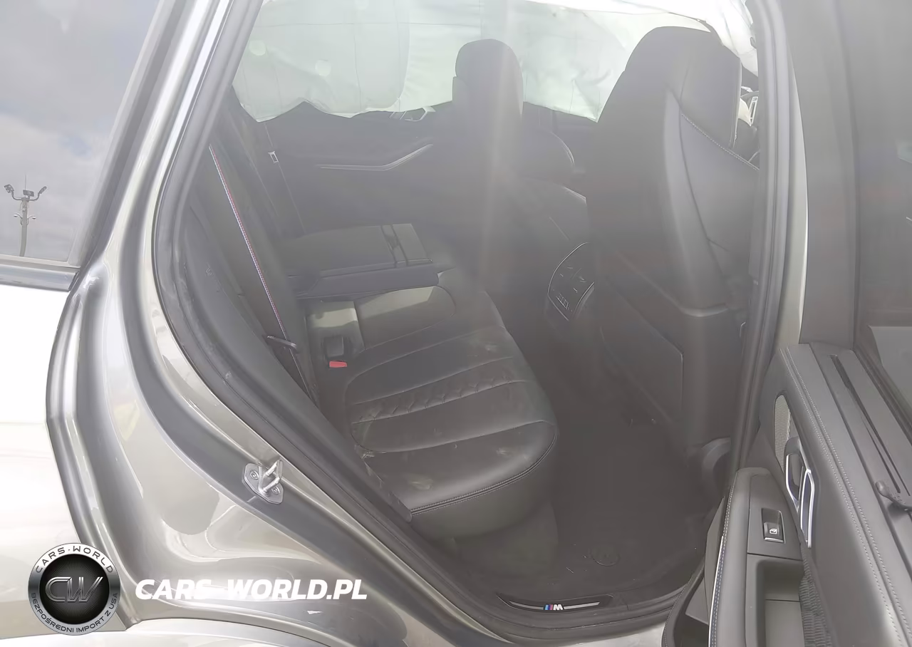 2023 BMW X5 M VIN:5YMJU0C04P9N47838 - 8