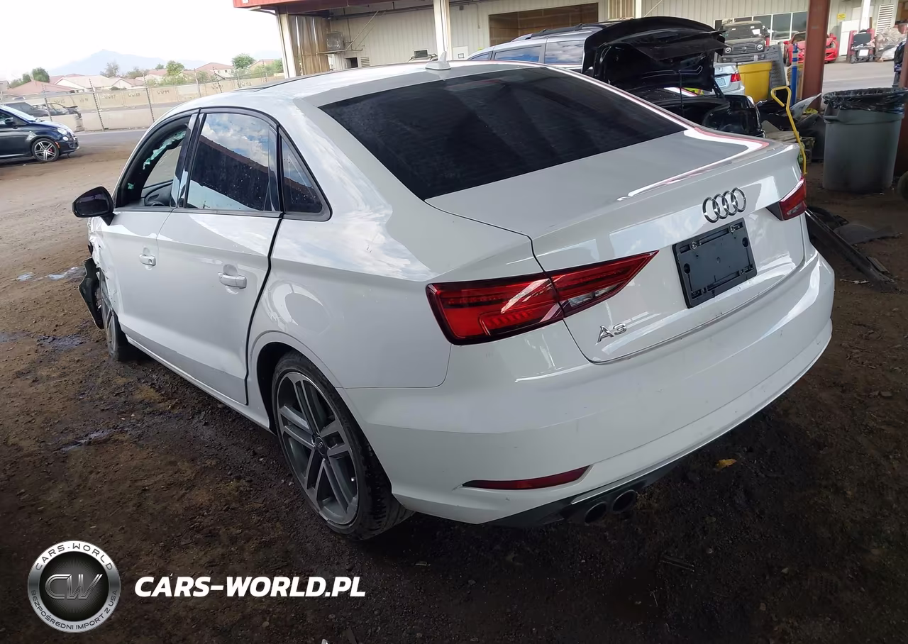 2017 Audi A3 Premium VIN:WAUAUGFF8H1046708 - 3