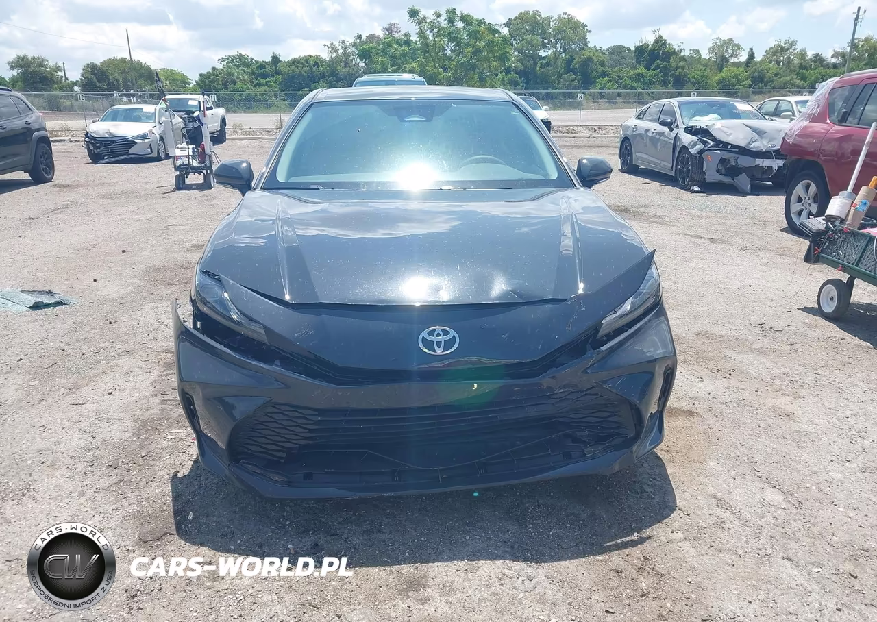 2026 Toyota Camry Le VIN:4T1DAACK6TU233729 - 12