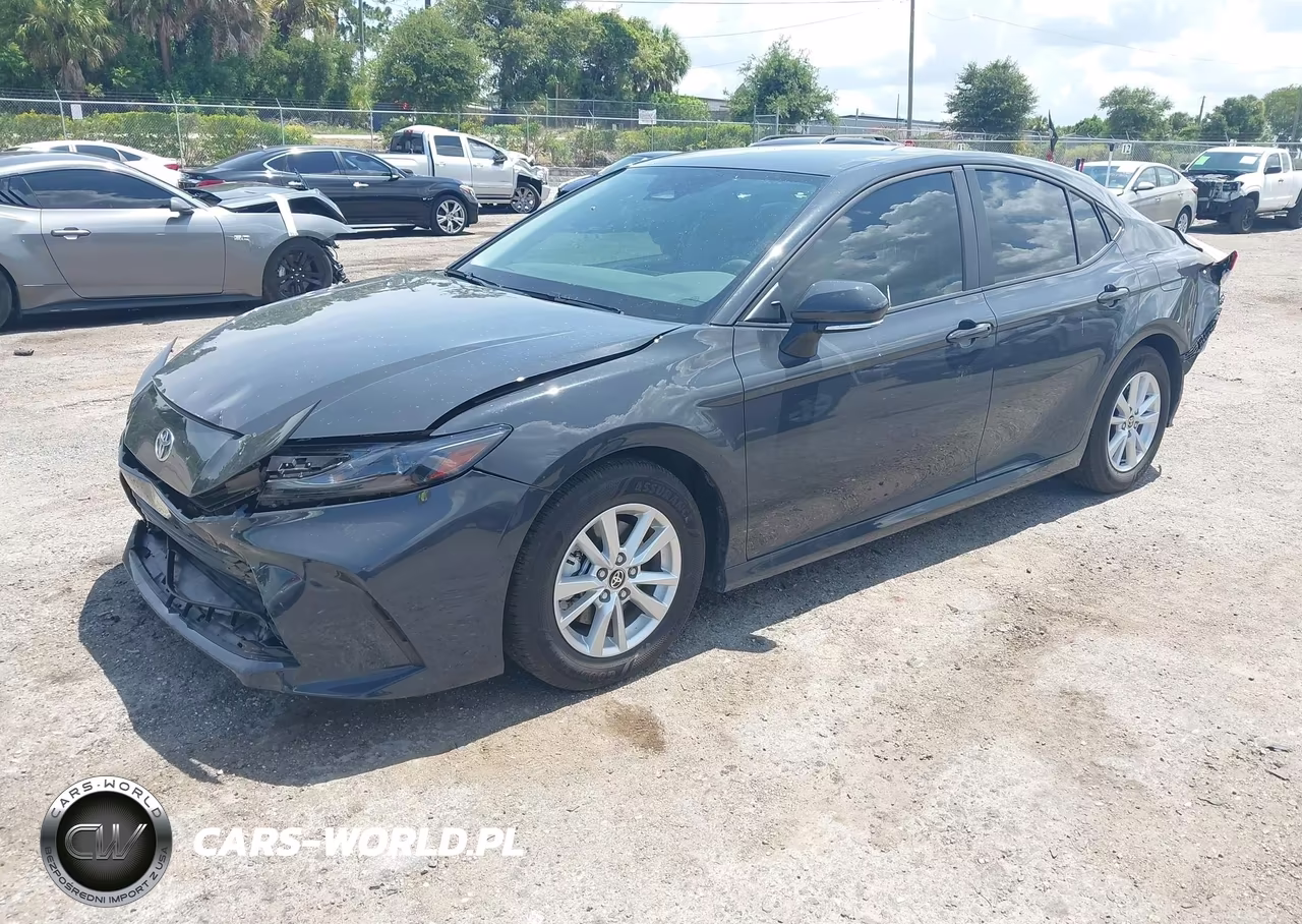 2026 Toyota Camry Le VIN:4T1DAACK6TU233729 - 2