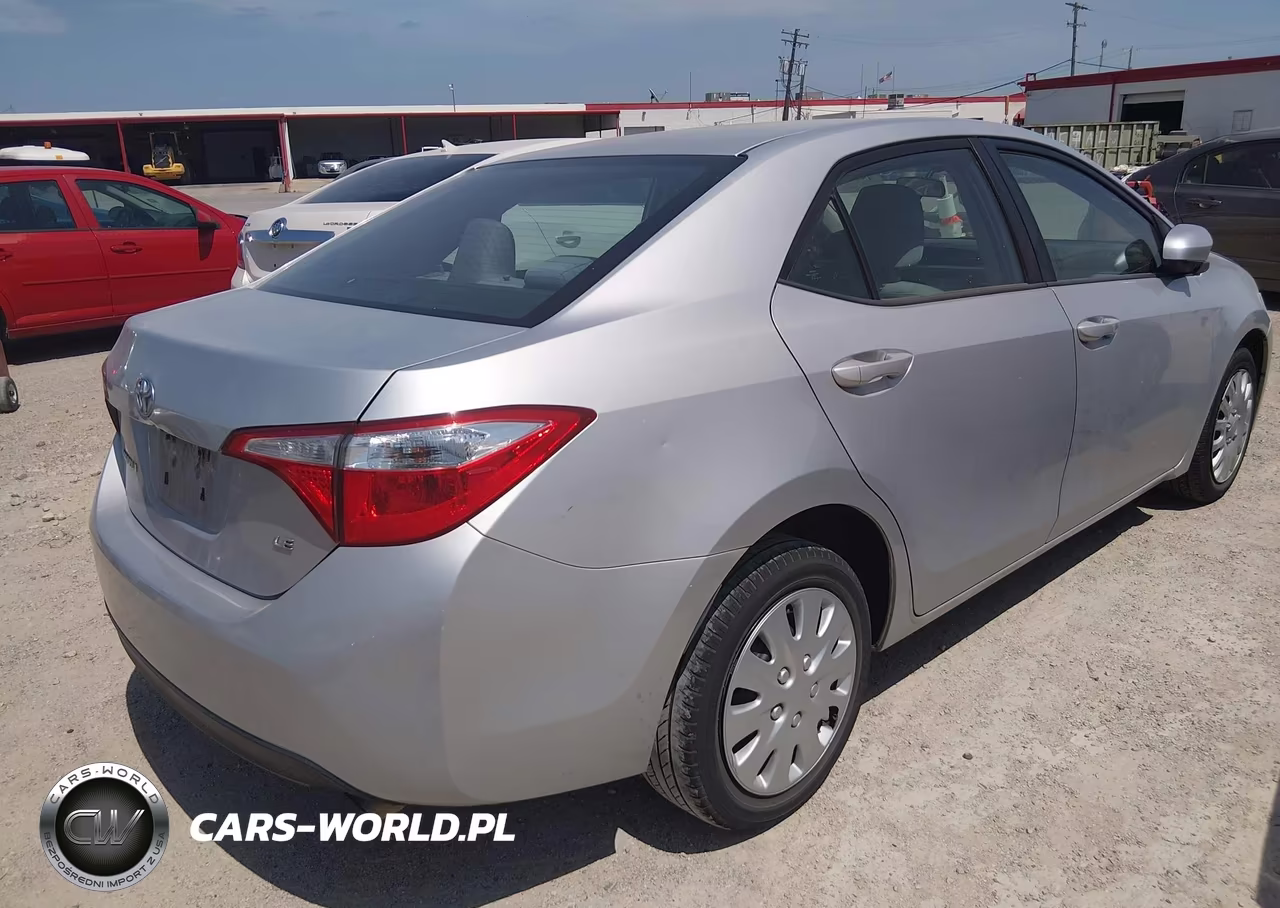 2016 Toyota Corolla Le VIN:5YFBURHE0GP409892 - 4